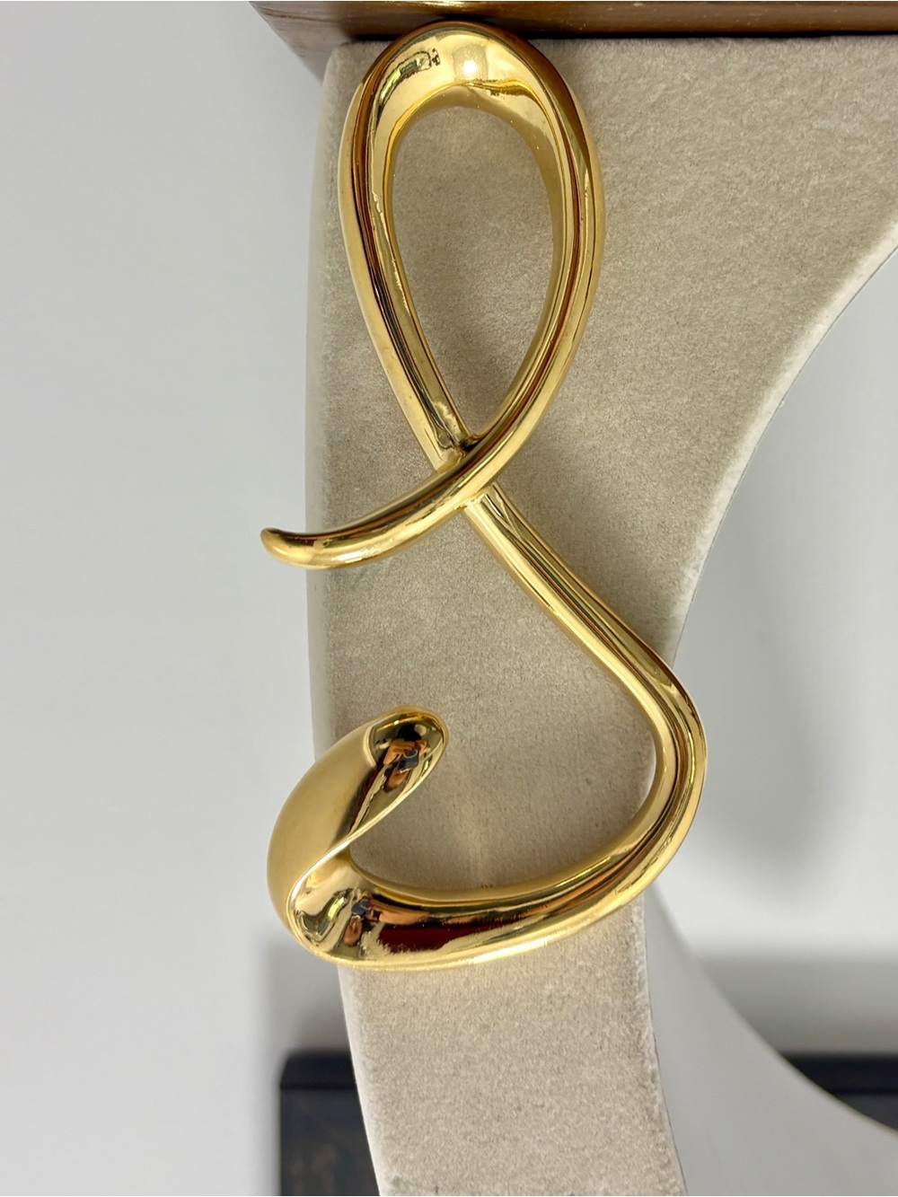 Vintage Large Script Shiny Gold Tone Oversize "G" Signed Givenchy Pin Brooch